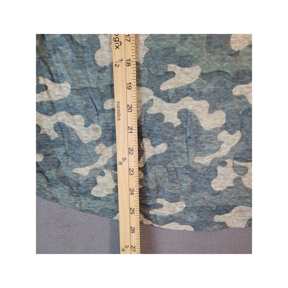Nicole Miller Casual Luxury Camo Linen Henley V-Neck Pullover Top Medium EUC - Picture 6 of 6